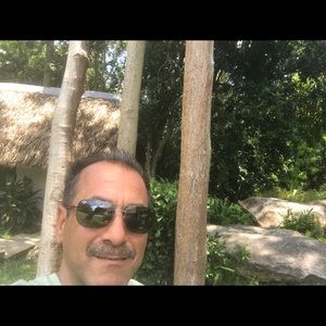 Meet your Posher, Raed